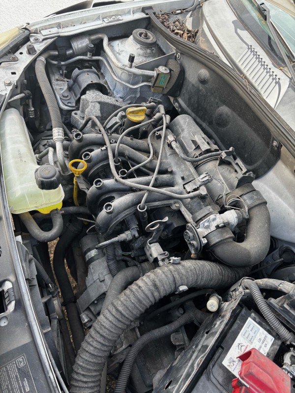 Remplacement moteur et vidange complète sur une Volkswagen Polo 1.4 TDI aux Pennes-Mirabeau